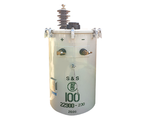 pole mounted distribution transformers